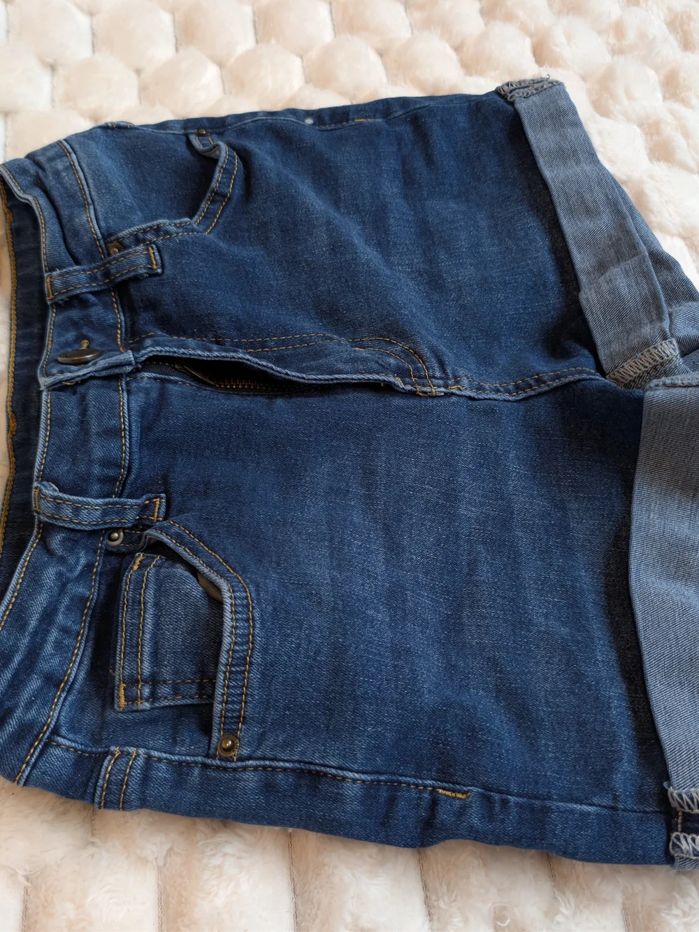 Shein High Waisted Cuffed Denim Shorts Dark Wash Size Small 4
